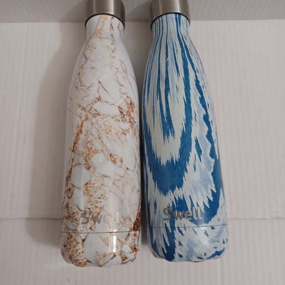 BUNDLE LOT OF (2) S' WELL WATER BOTTLES - Picture 10 of 13